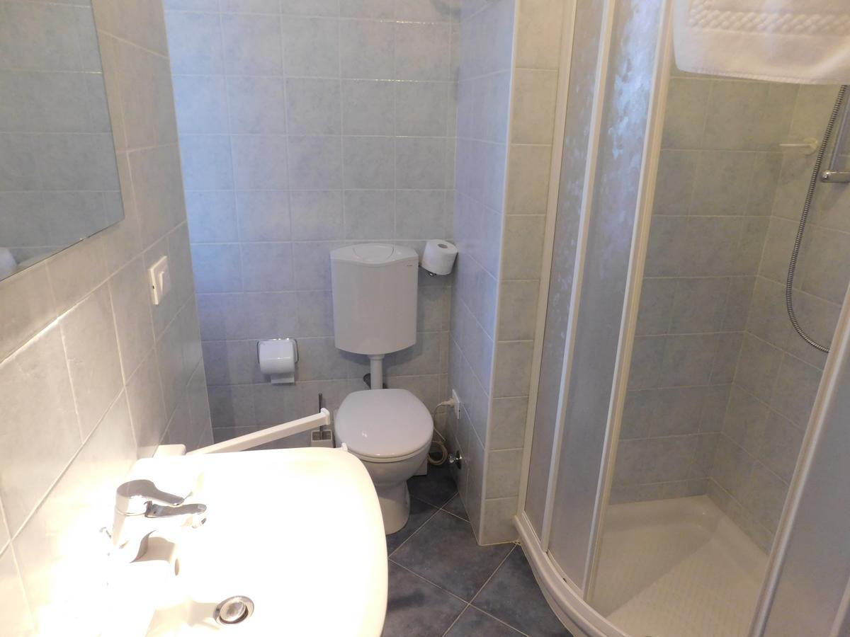 Il Duca Bianco Hotel Calosso Ngoại thất bức ảnh